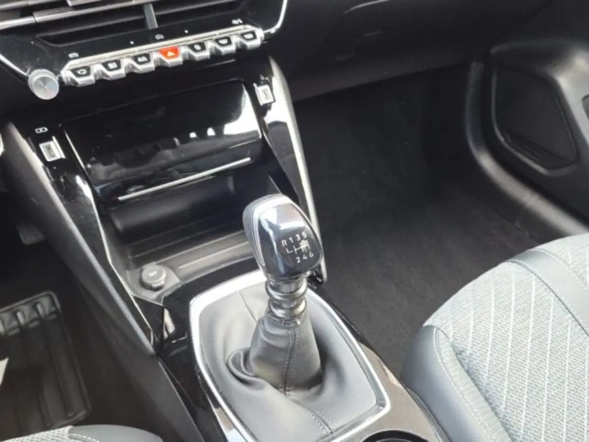 Peugeot 208 usata a Monza e Brianza (15)