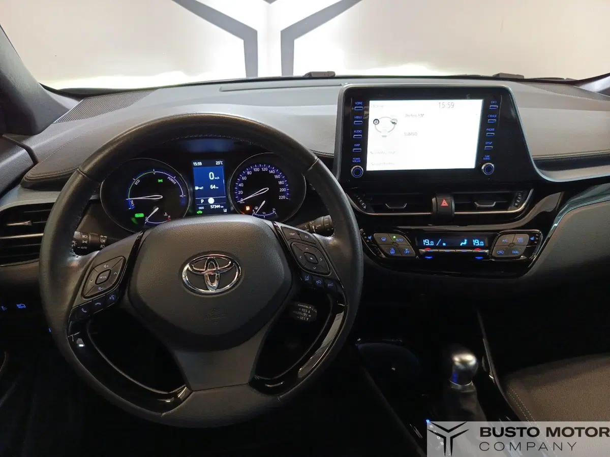 Toyota Toyota C-HR usata a Varese (11)