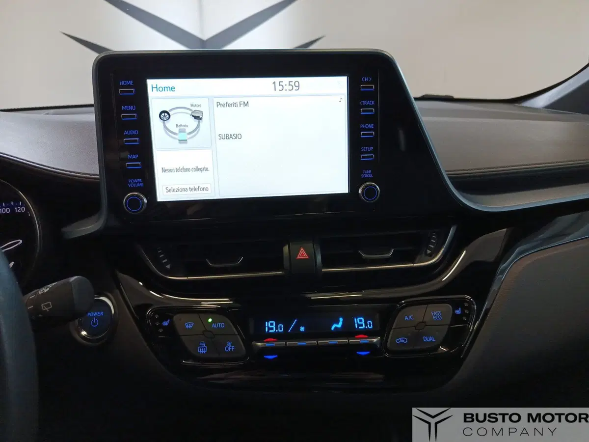 Toyota Toyota C-HR usata a Varese (13)