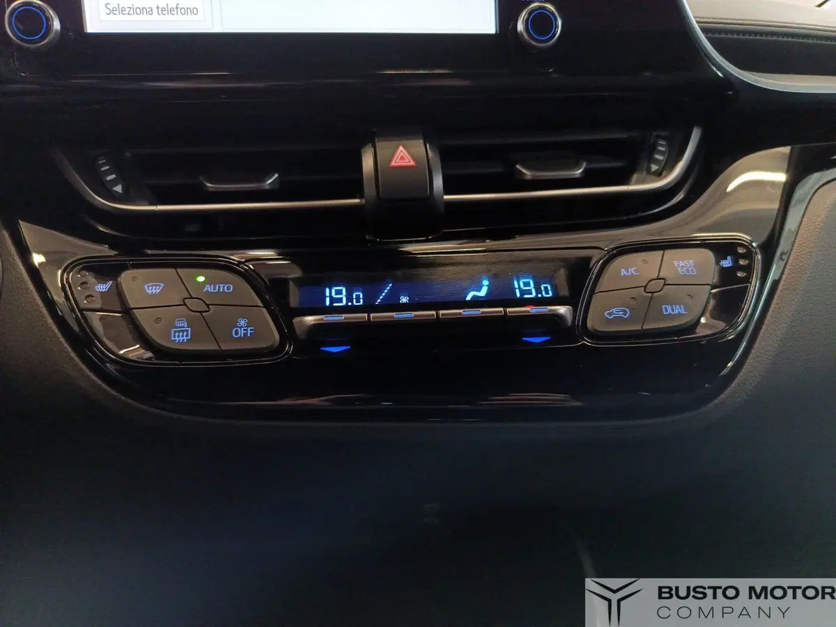 Toyota Toyota C-HR usata a Varese (14)