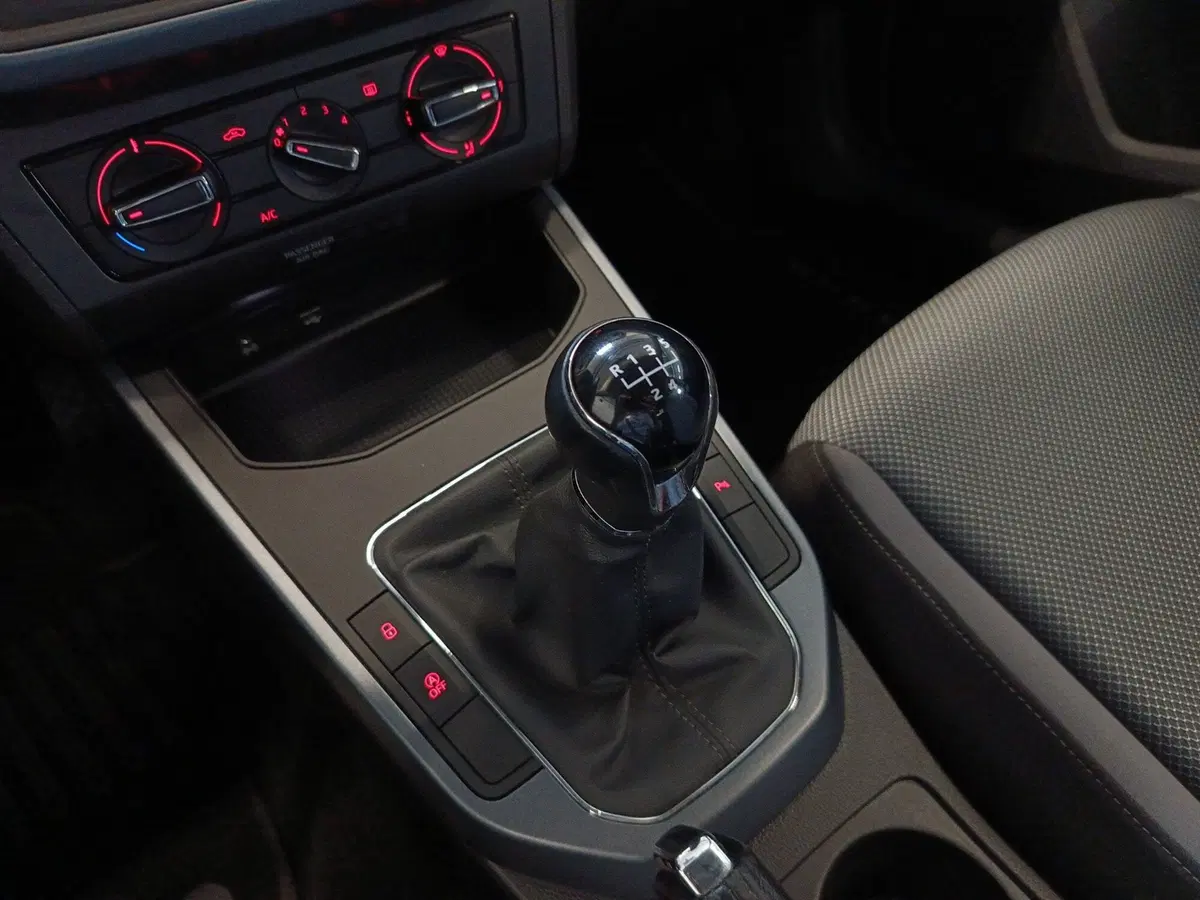 SEAT Arona usata a Varese (13)