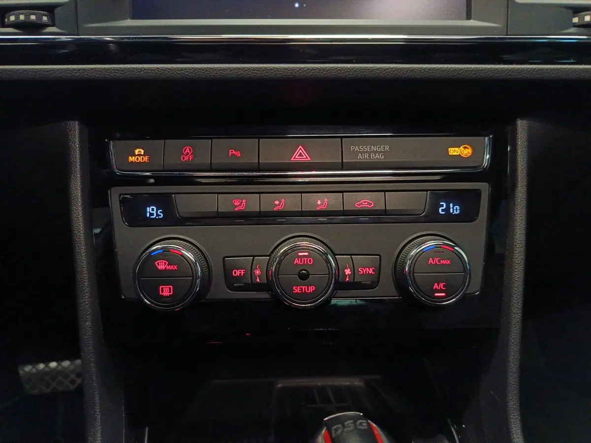 SEAT Leon ST usata a Varese (14)
