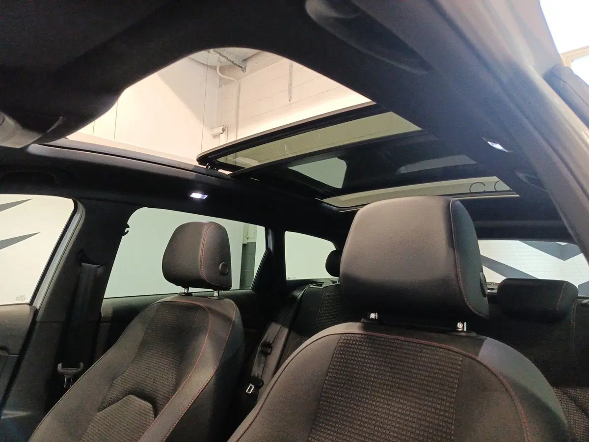 SEAT Leon ST usata a Varese (19)