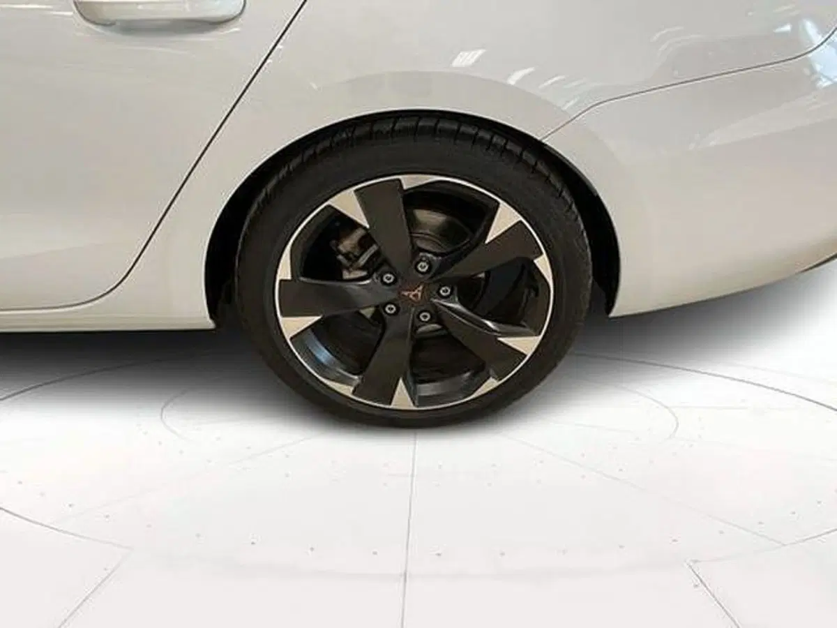 Cupra Leon Station Wagon usata a Vicenza (17)