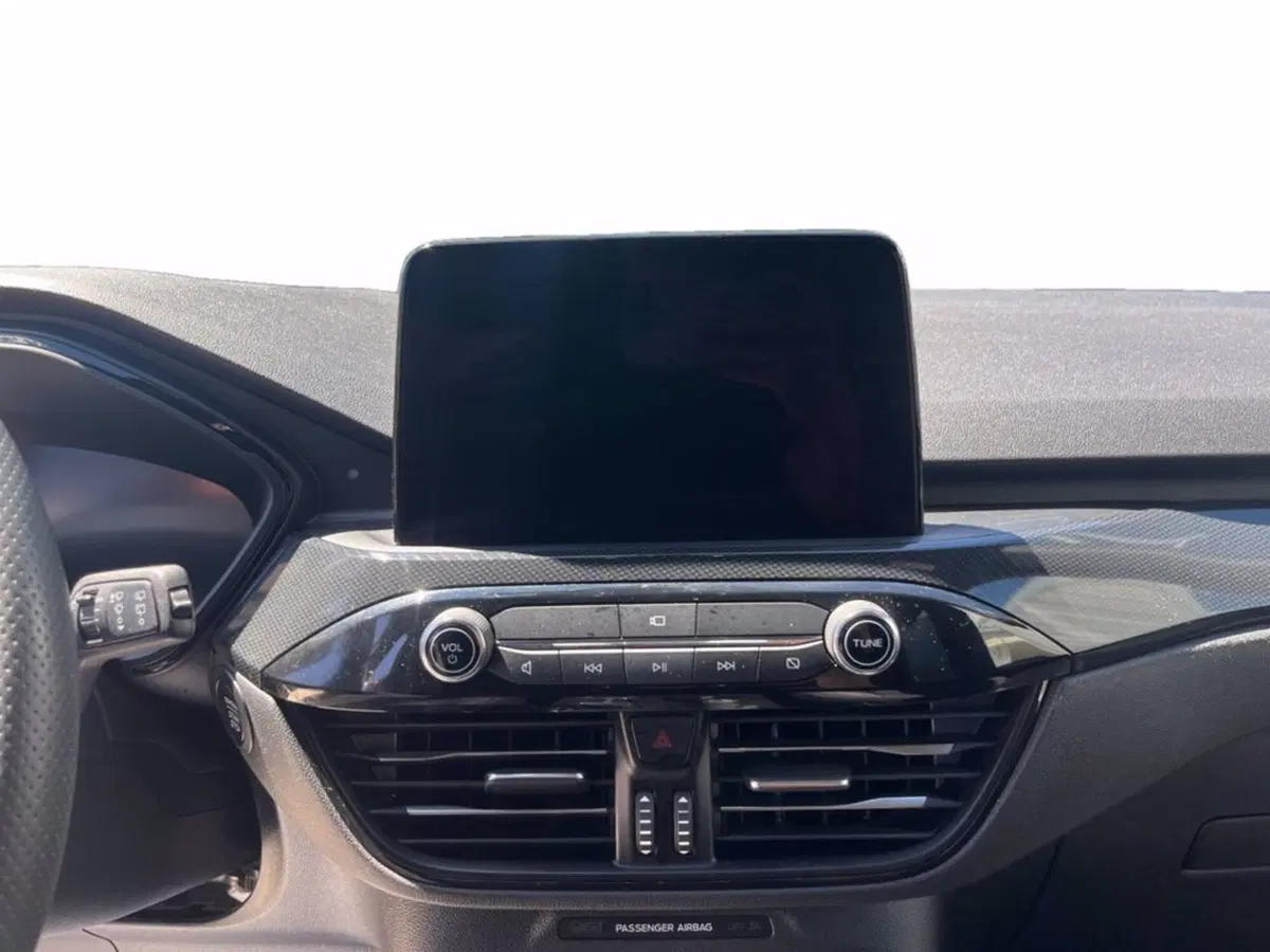 Ford Kuga usata a Milano (15)