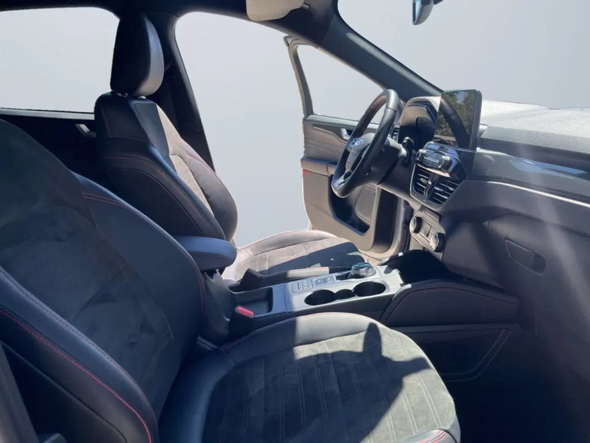 Ford Kuga usata a Milano (16)