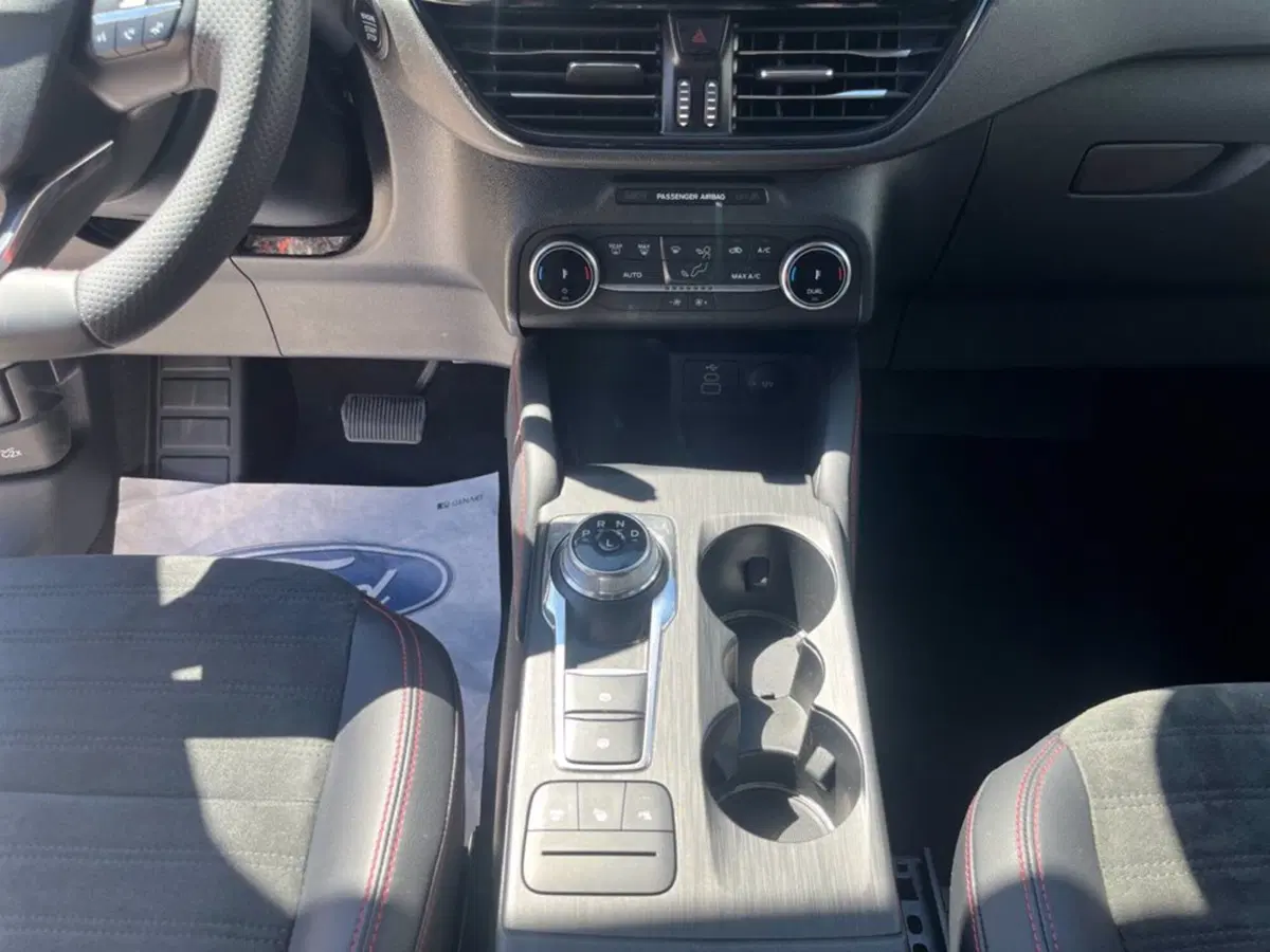 Ford Kuga usata a Milano (17)