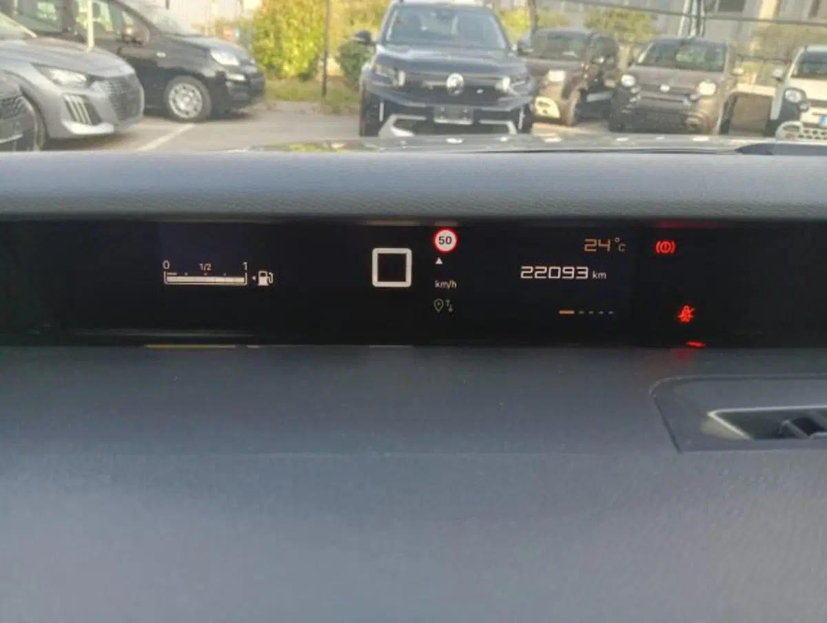 Citroen C3 Aircross usata a Brescia (8)