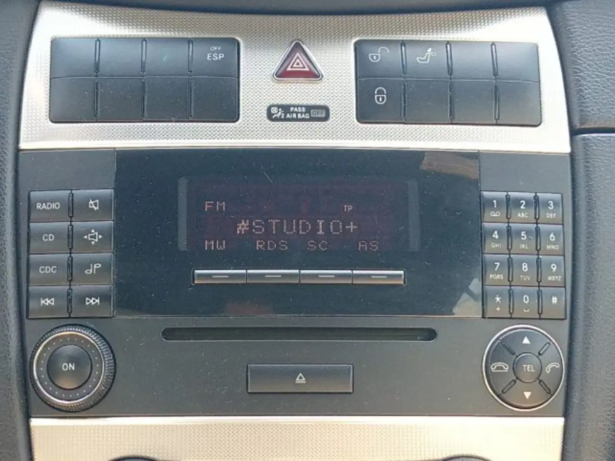Mercedes-Benz CLK usata a Brescia (9)