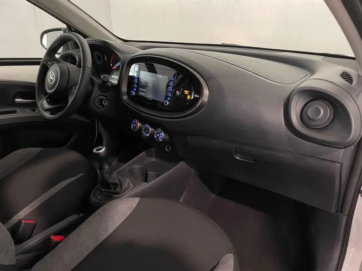Toyota Aygo X usata a Torino (10)
