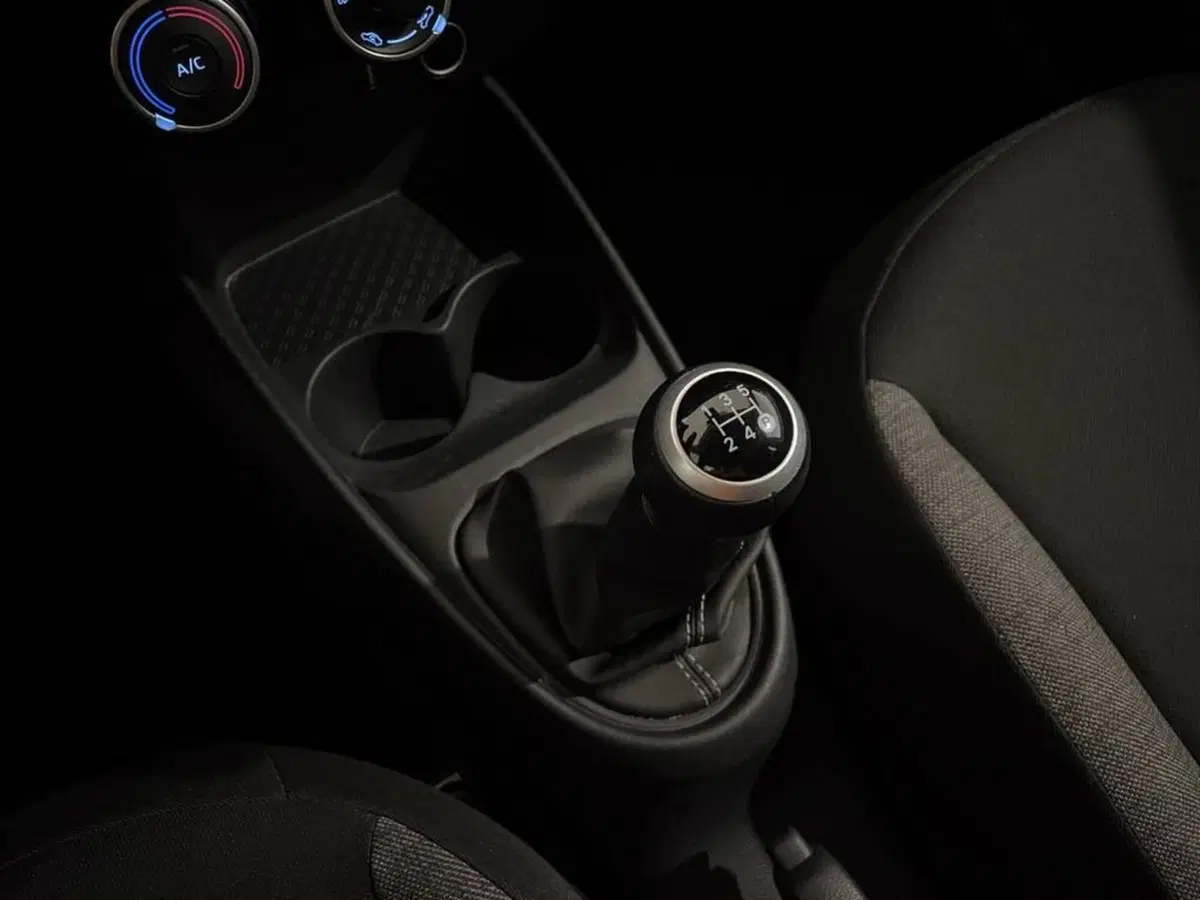 Toyota Aygo X usata a Torino (9)