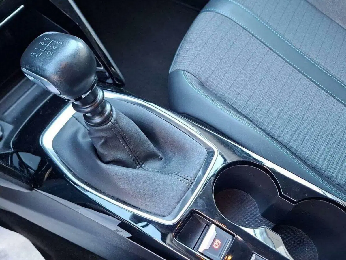 Peugeot 208 usata a Torino (10)