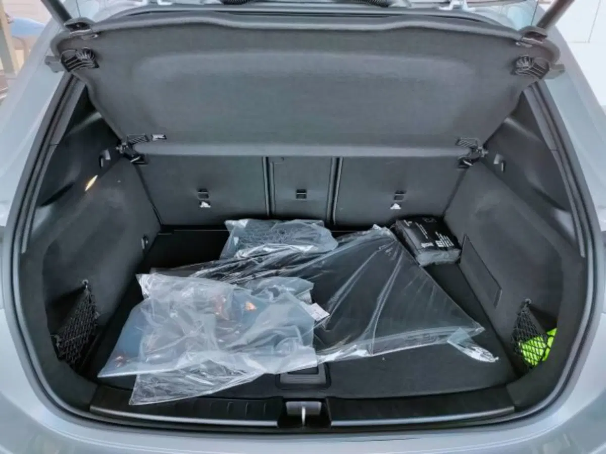 Mercedes-Benz GLA SUV nuova a Teramo (8)