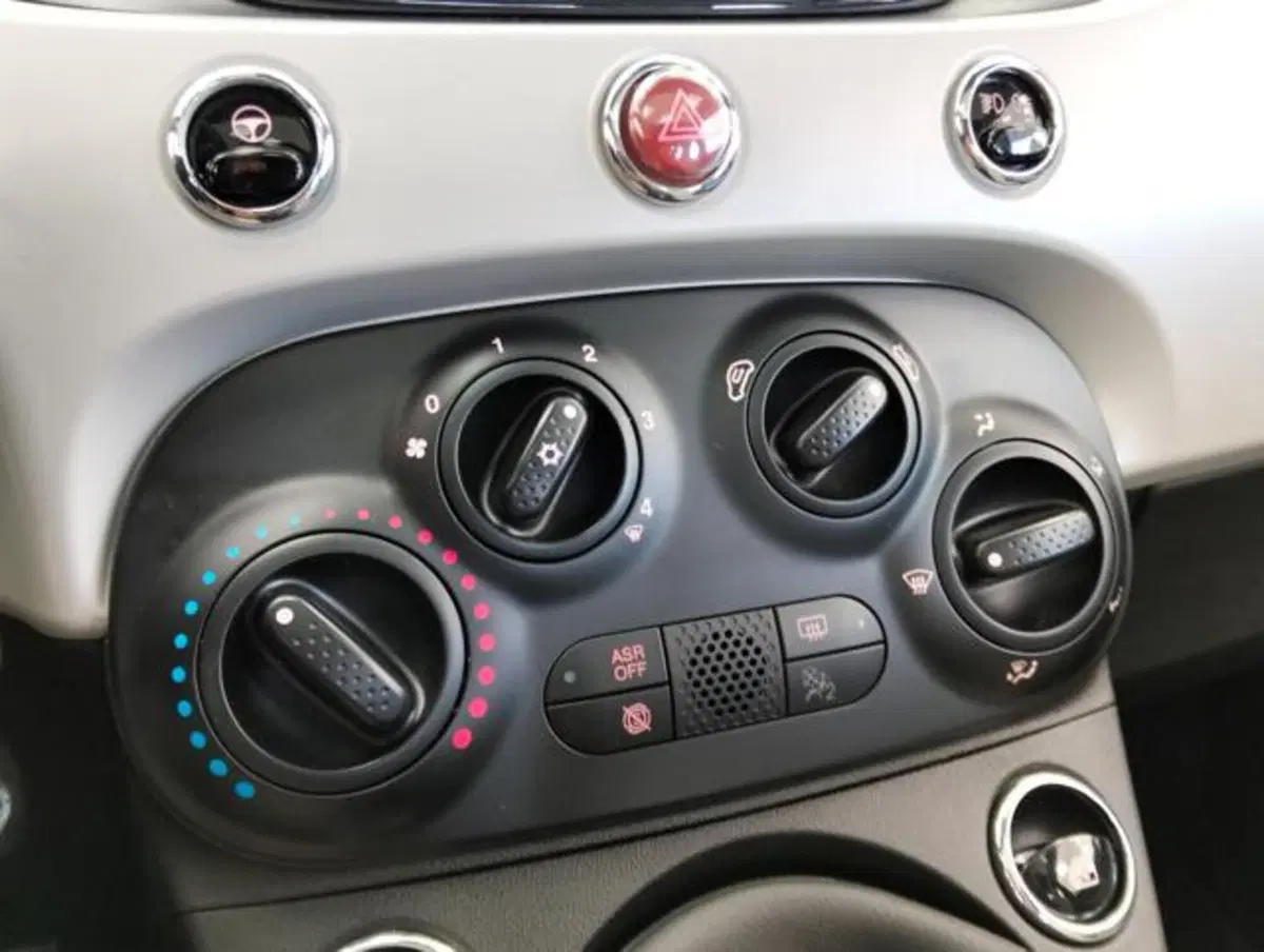 Fiat 500 usata a Como (17)