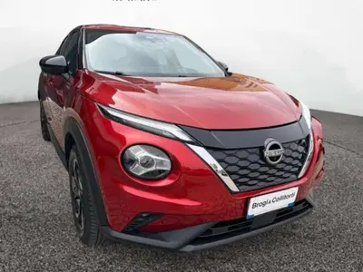 Nissan Juke 1.6 hev N-Connecta del 2023 usata a Empoli