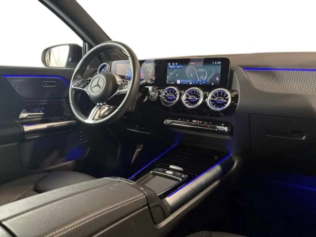 Mercedes-Benz GLA SUV usata a Bologna (15)