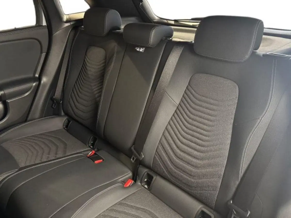 Mercedes-Benz GLA SUV usata a Bologna (16)