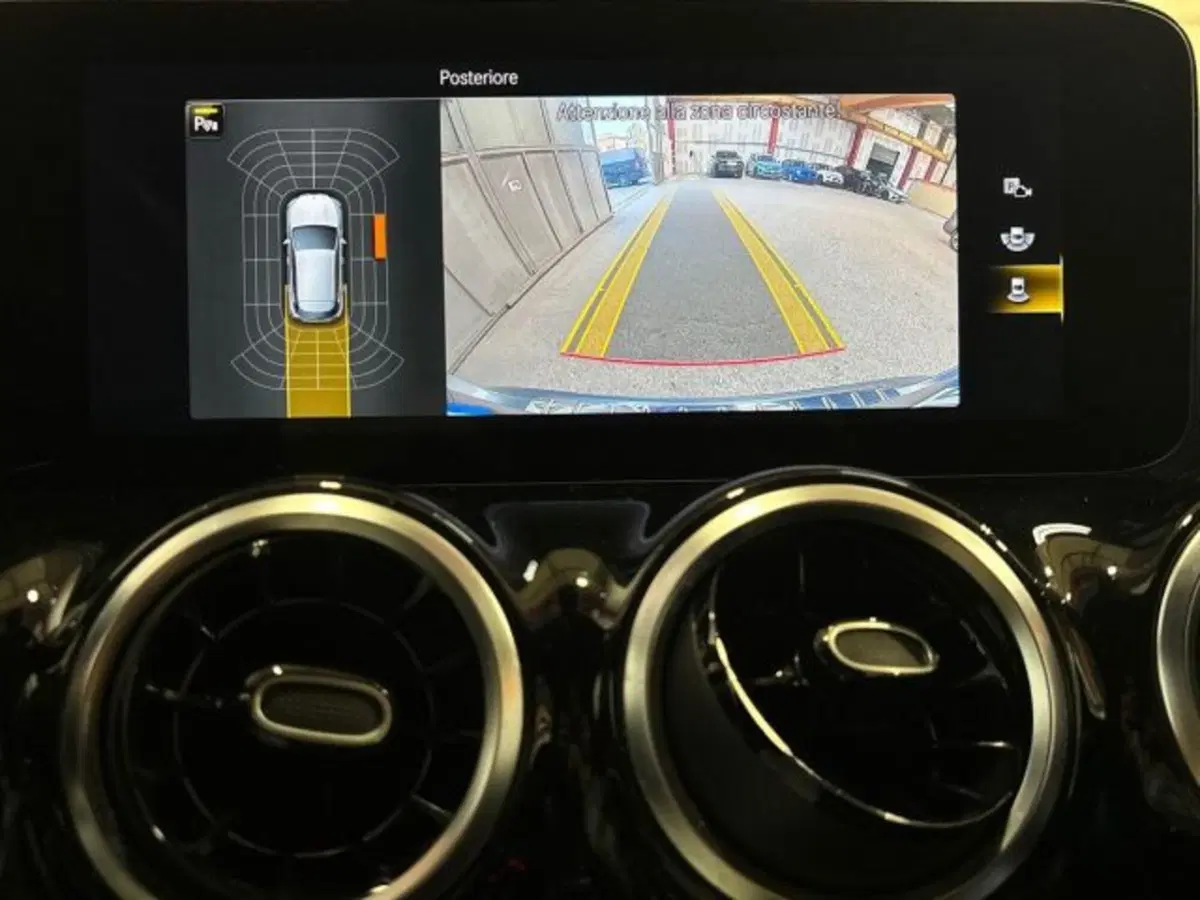 Mercedes-Benz GLA SUV usata a Bologna (12)