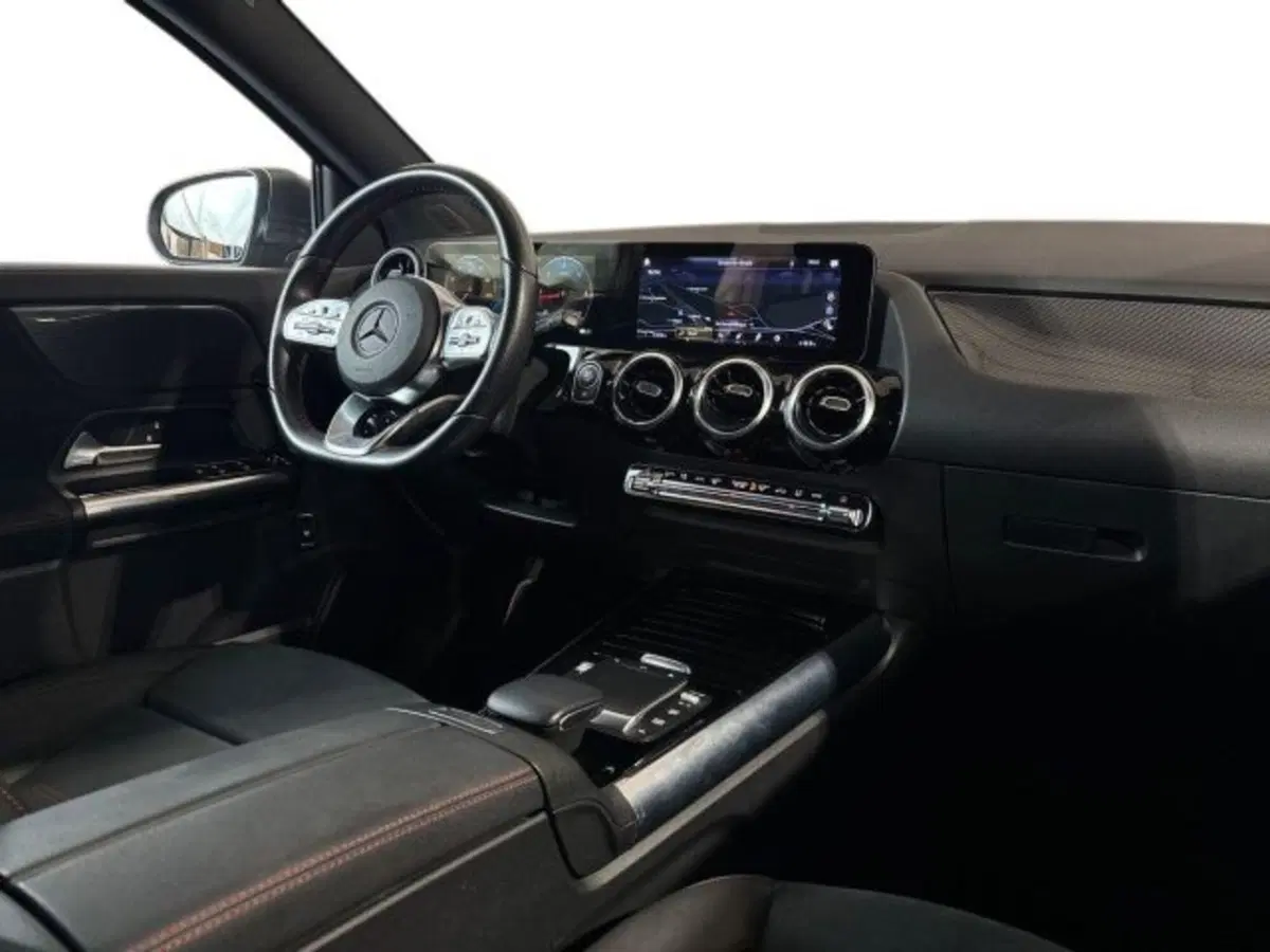 Mercedes-Benz GLA SUV usata a Bologna (15)