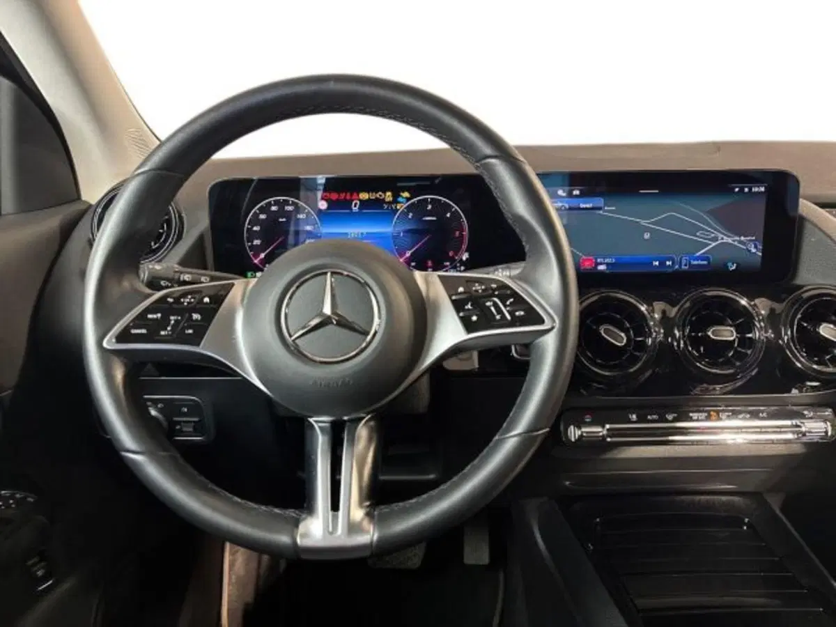 Mercedes-Benz GLA SUV usata a Bologna (11)