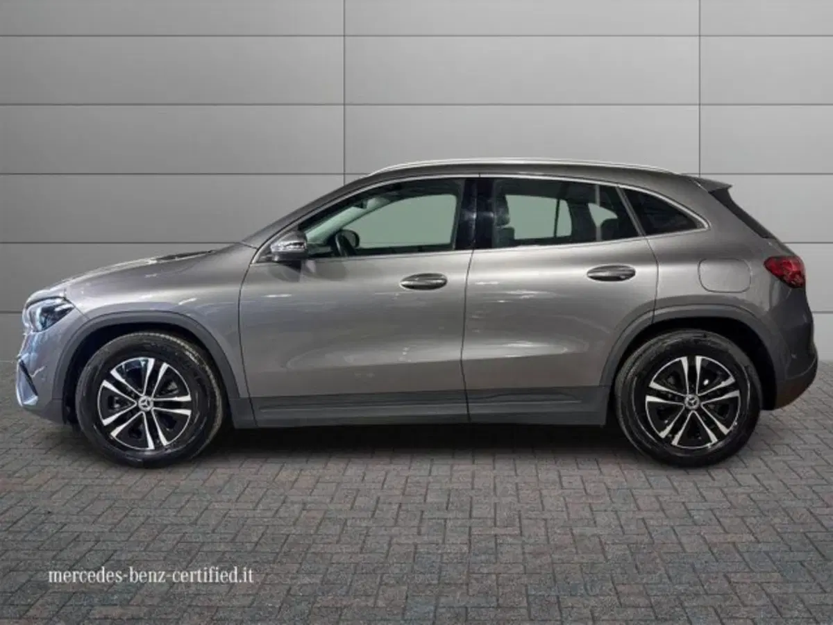 Mercedes-Benz GLA SUV usata a Bologna (6)