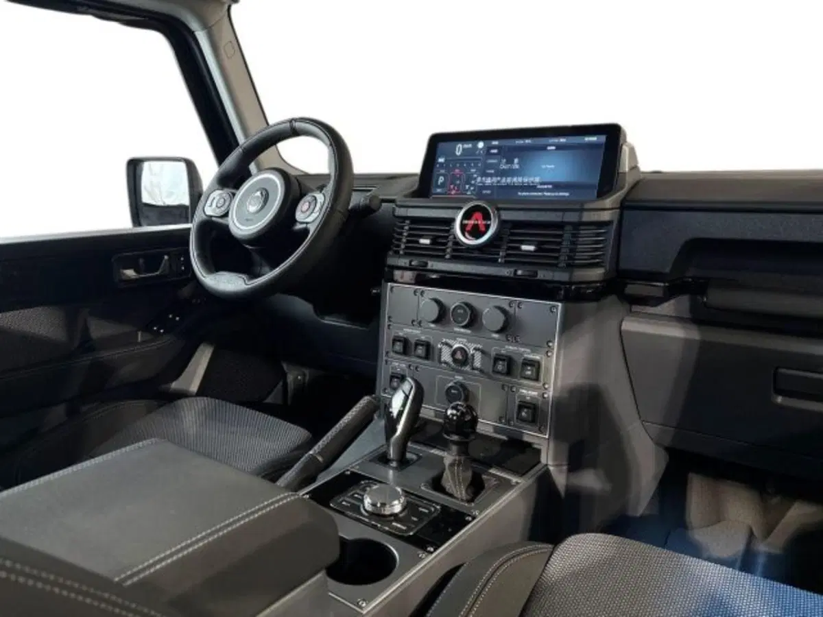 Ineos Grenadier Pick-up nuova a Bologna (15)