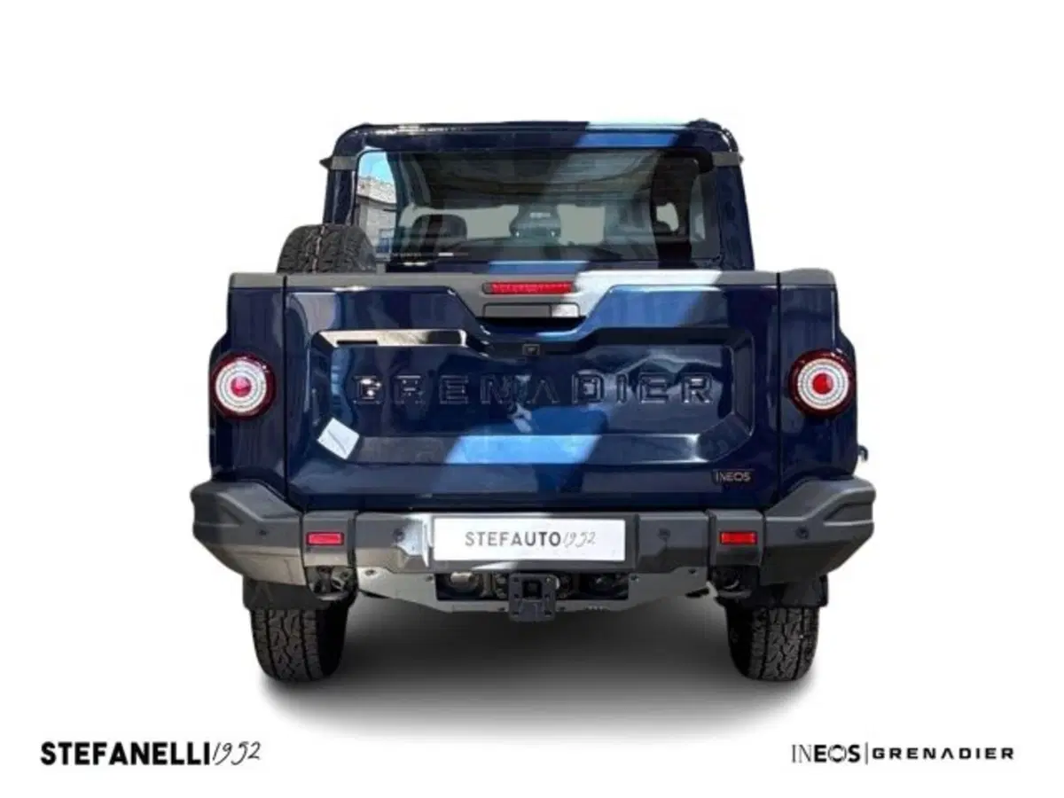 Ineos Grenadier Pick-up nuova a Bologna (6)