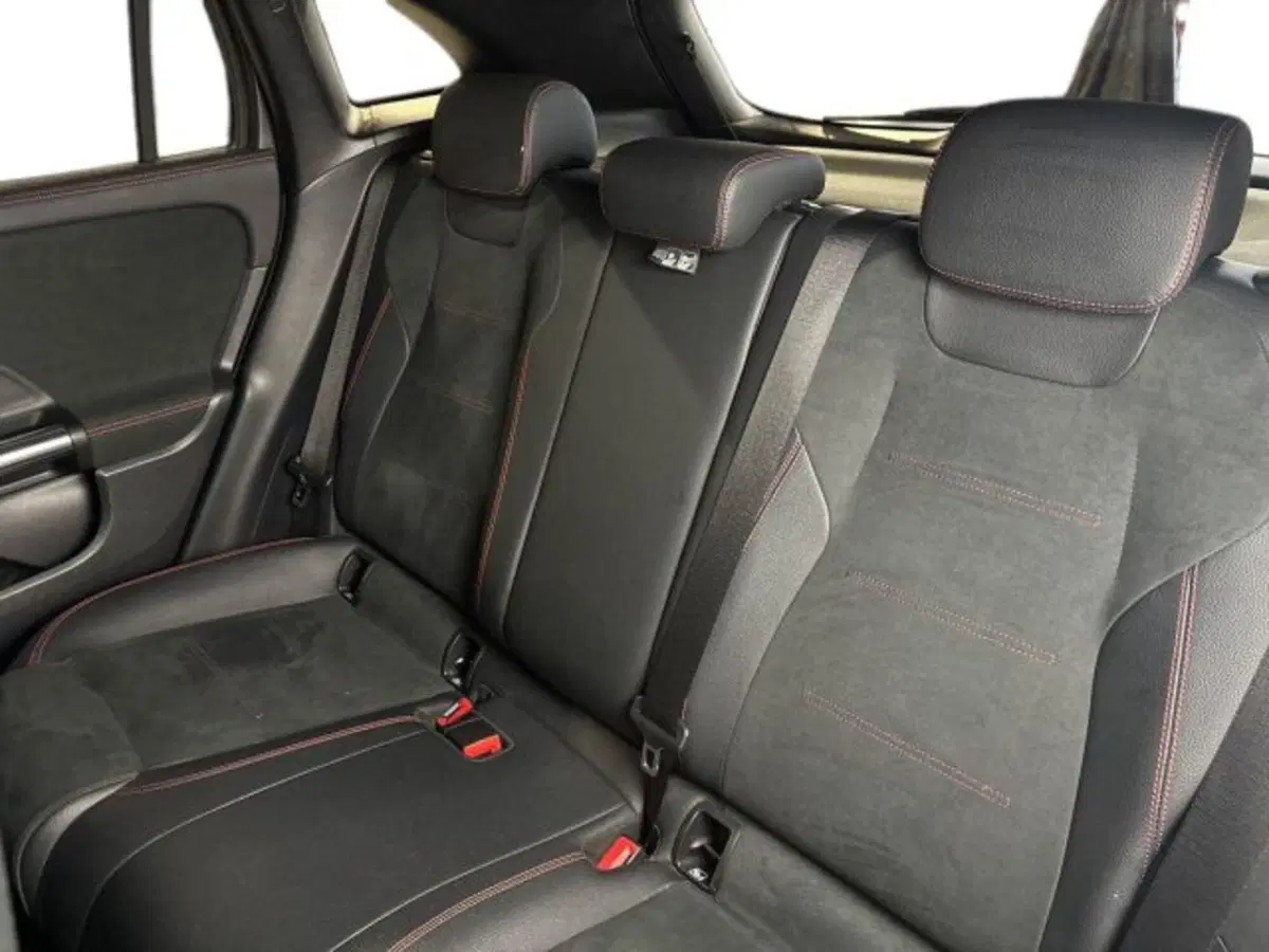 Mercedes-Benz GLA SUV usata a Bologna (16)
