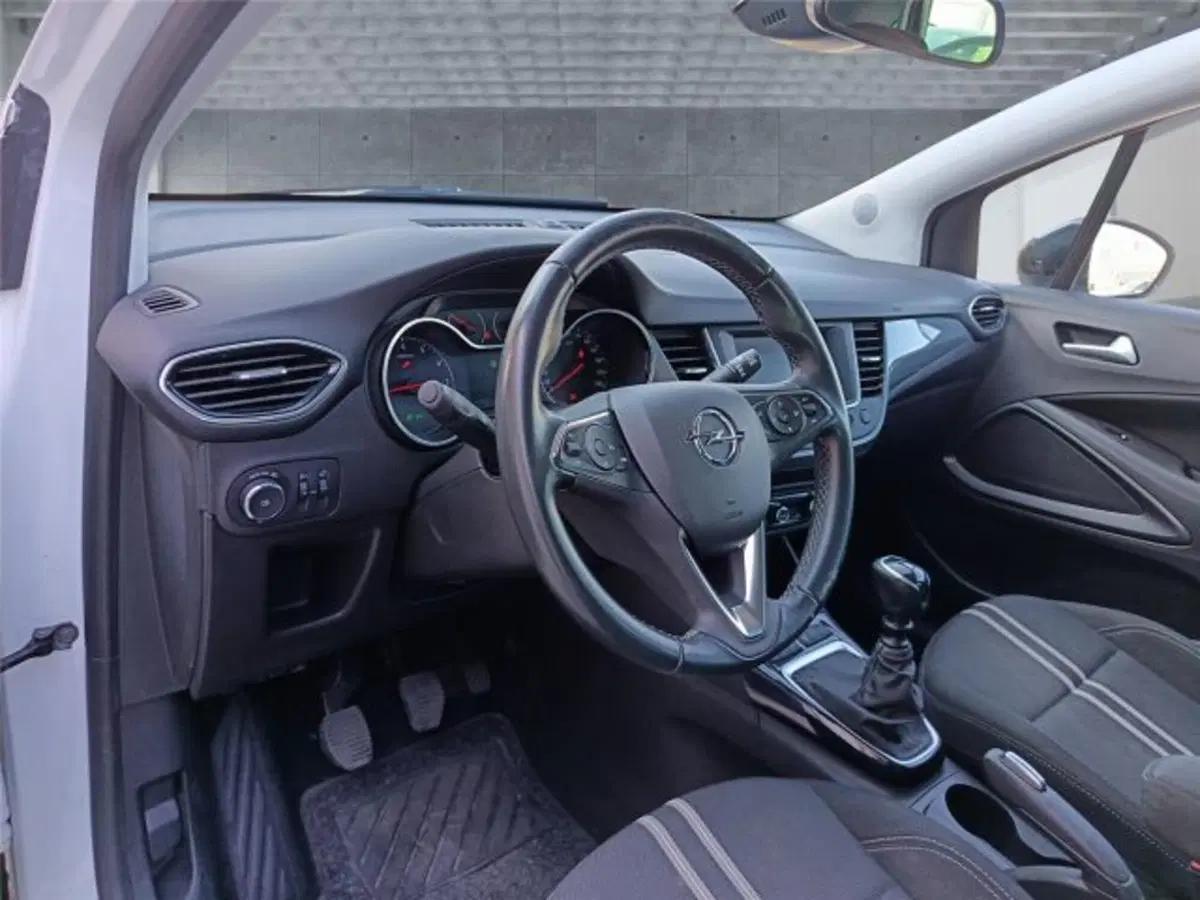 Opel Crossland usata a Bari (10)