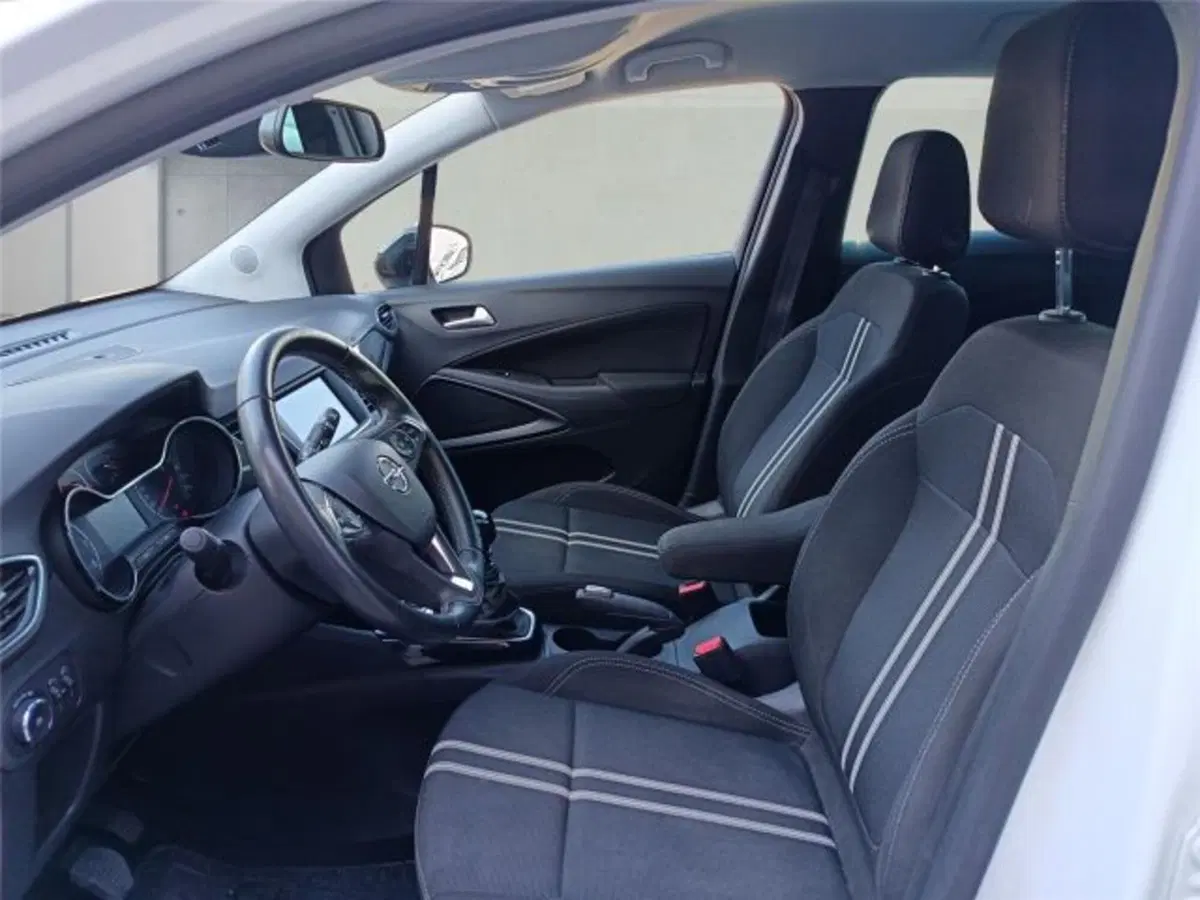 Opel Crossland usata a Bari (11)