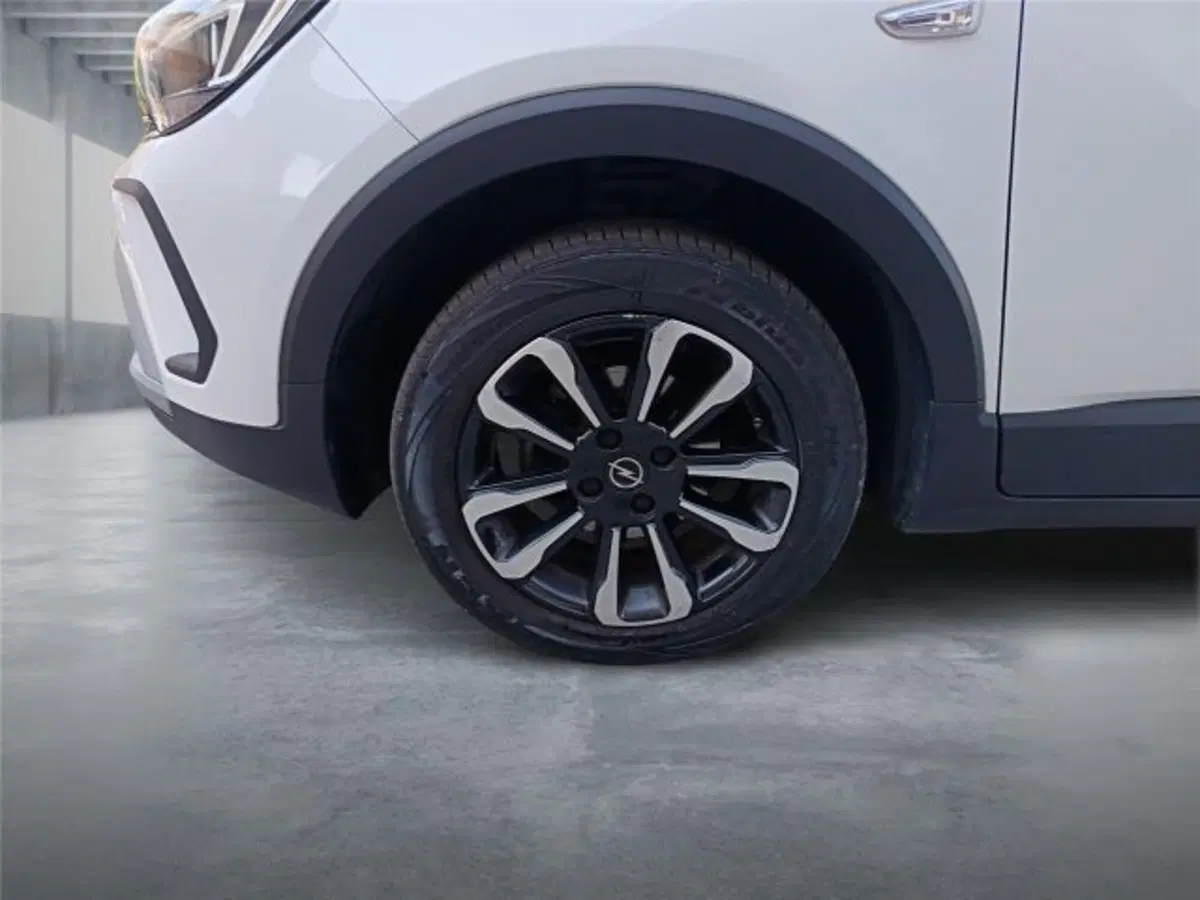 Opel Crossland usata a Bari (8)