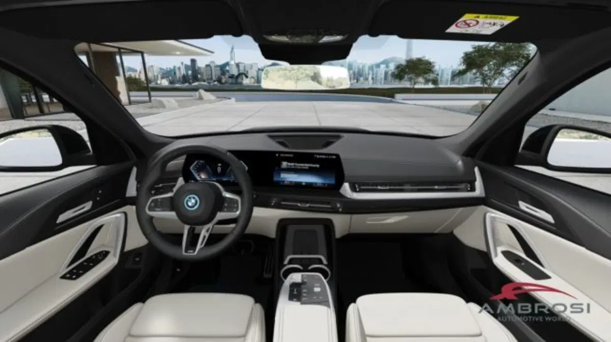 BMW iX1 nuova a Perugia (11)