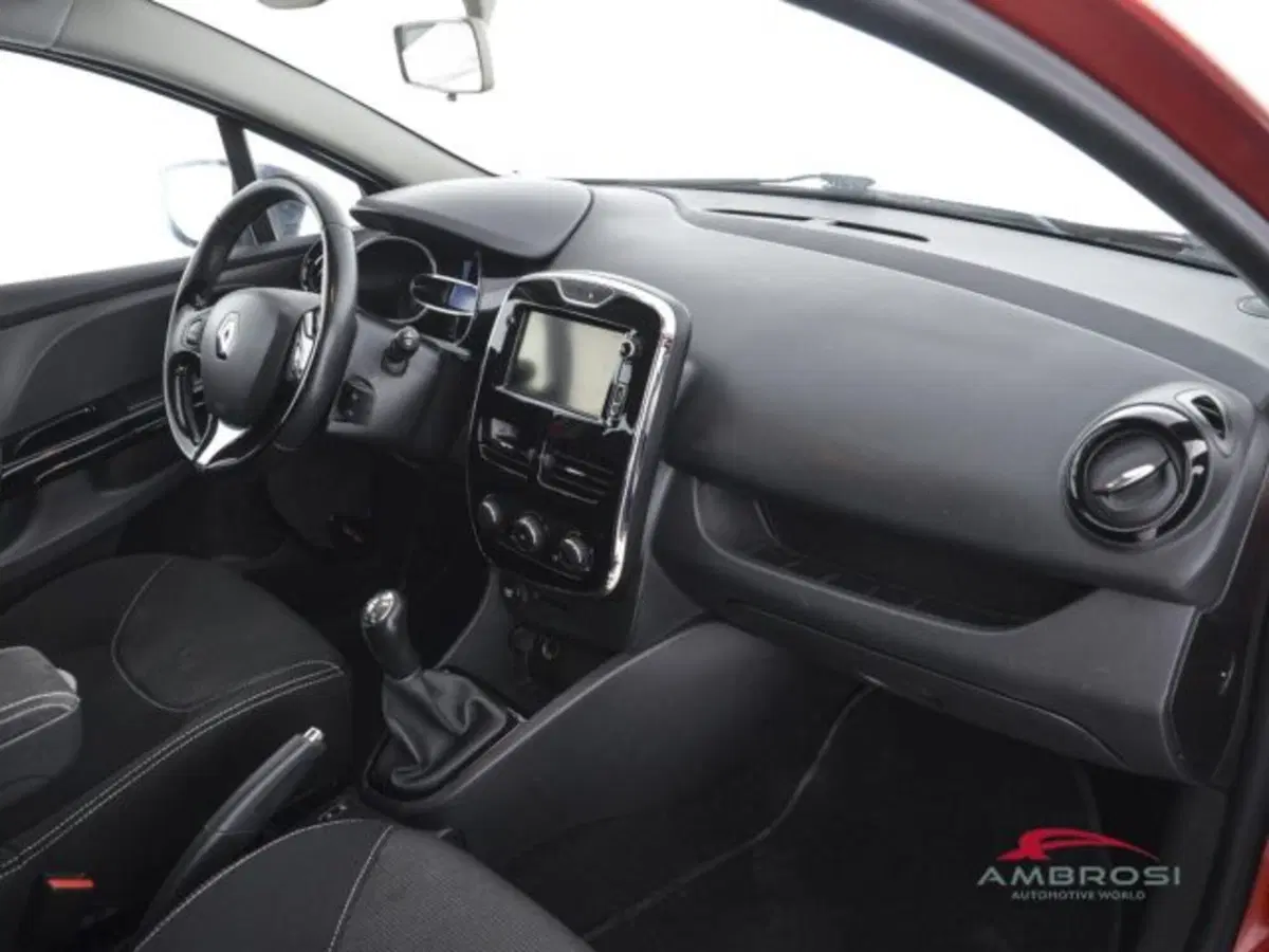 Renault Clio usata a Perugia (12)