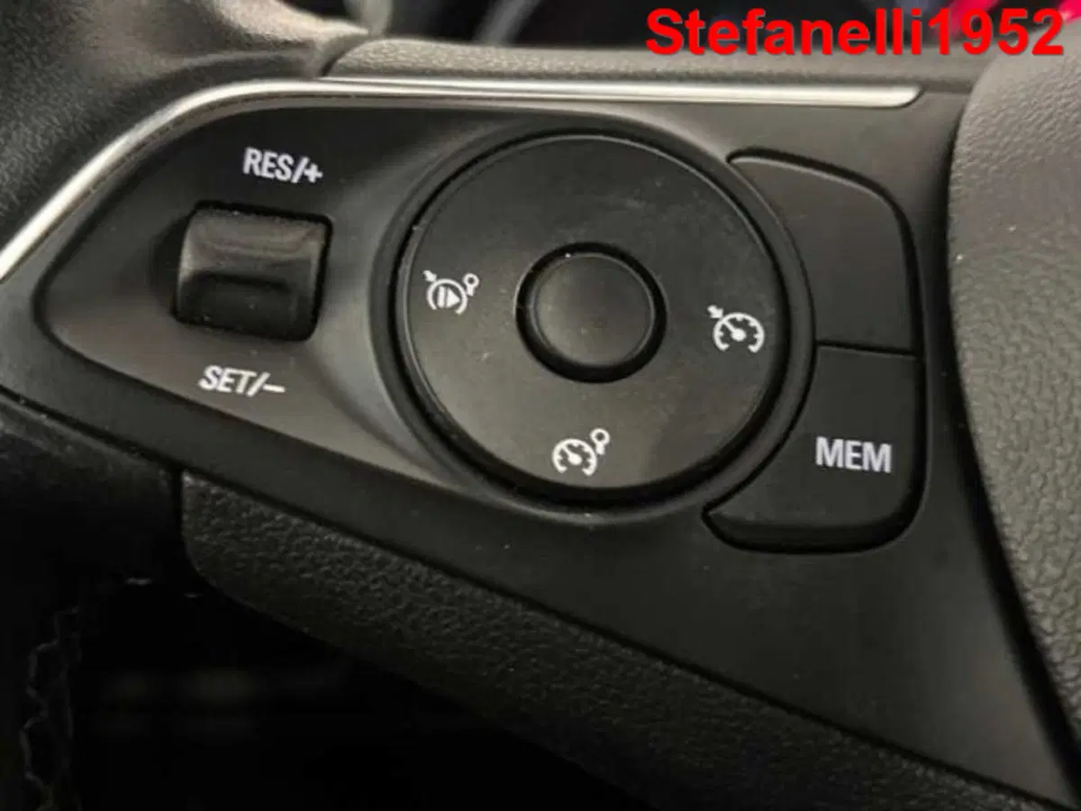Opel Grandland X usata a Bologna (20)