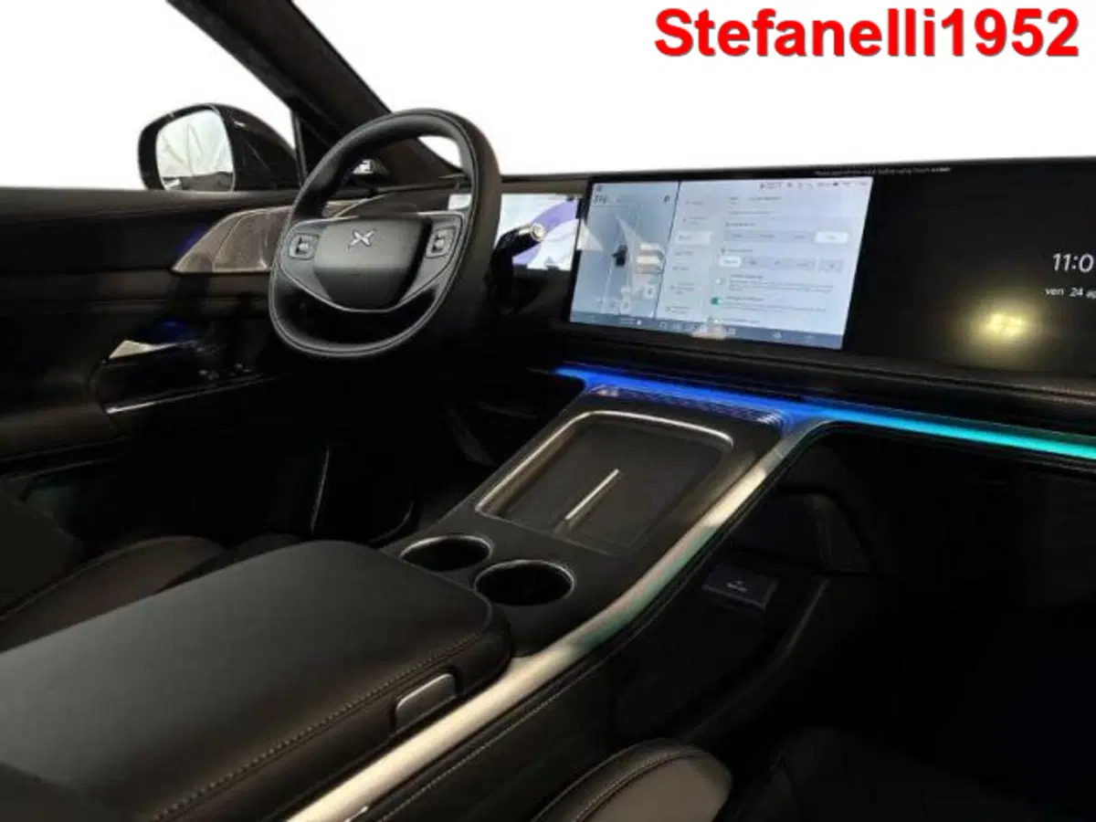XPeng G9 nuova a Bologna (15)