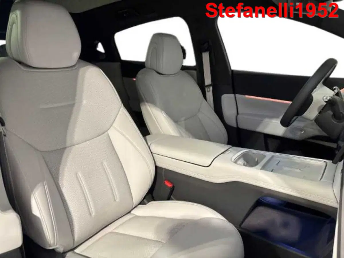 XPeng G6 nuova a Bologna (16)