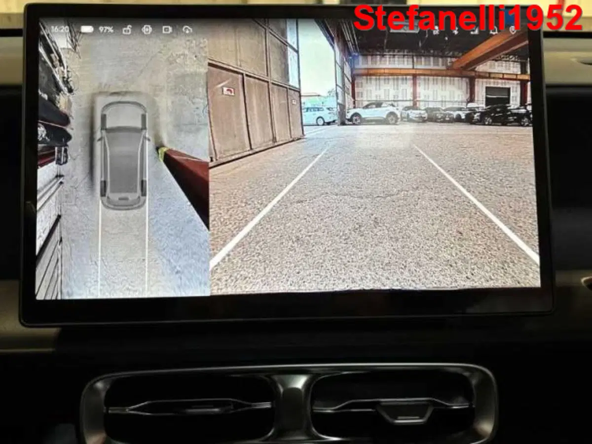 Leapmotor B10 nuova a Bologna (12)