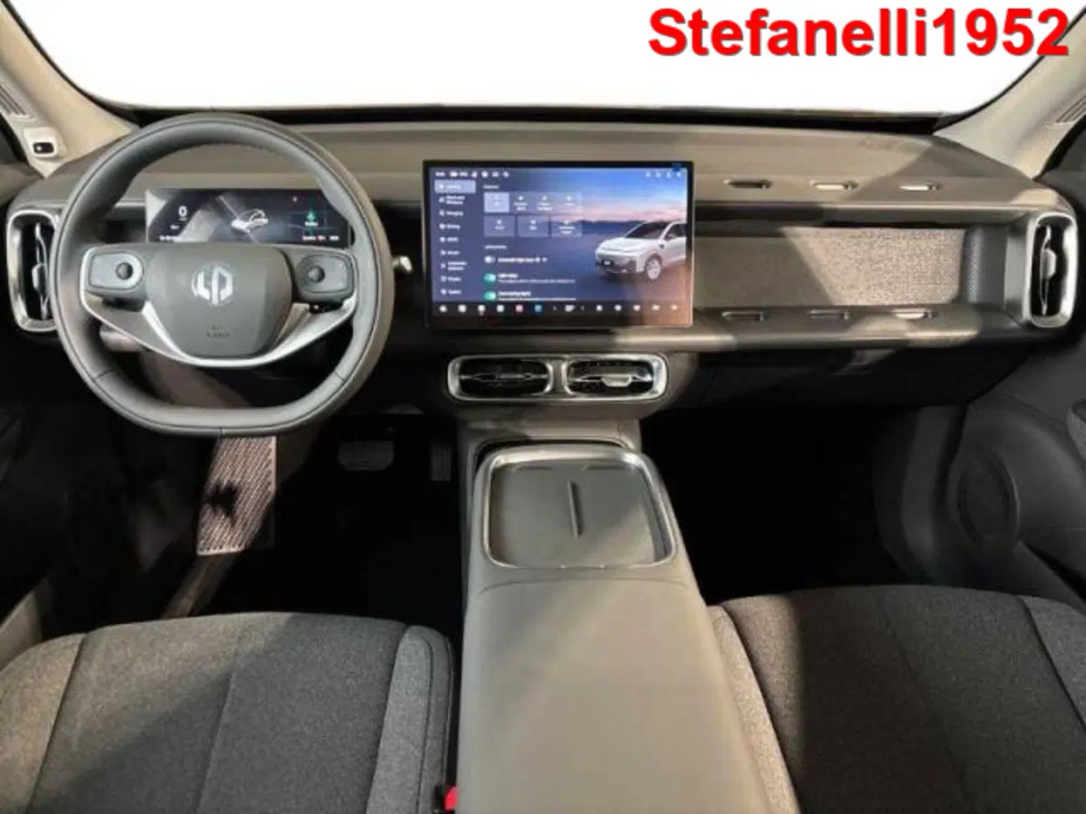 Leapmotor B10 nuova a Bologna (13)