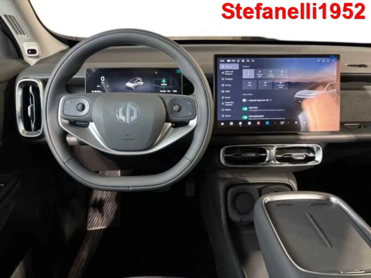 Leapmotor B10 nuova a Bologna (14)