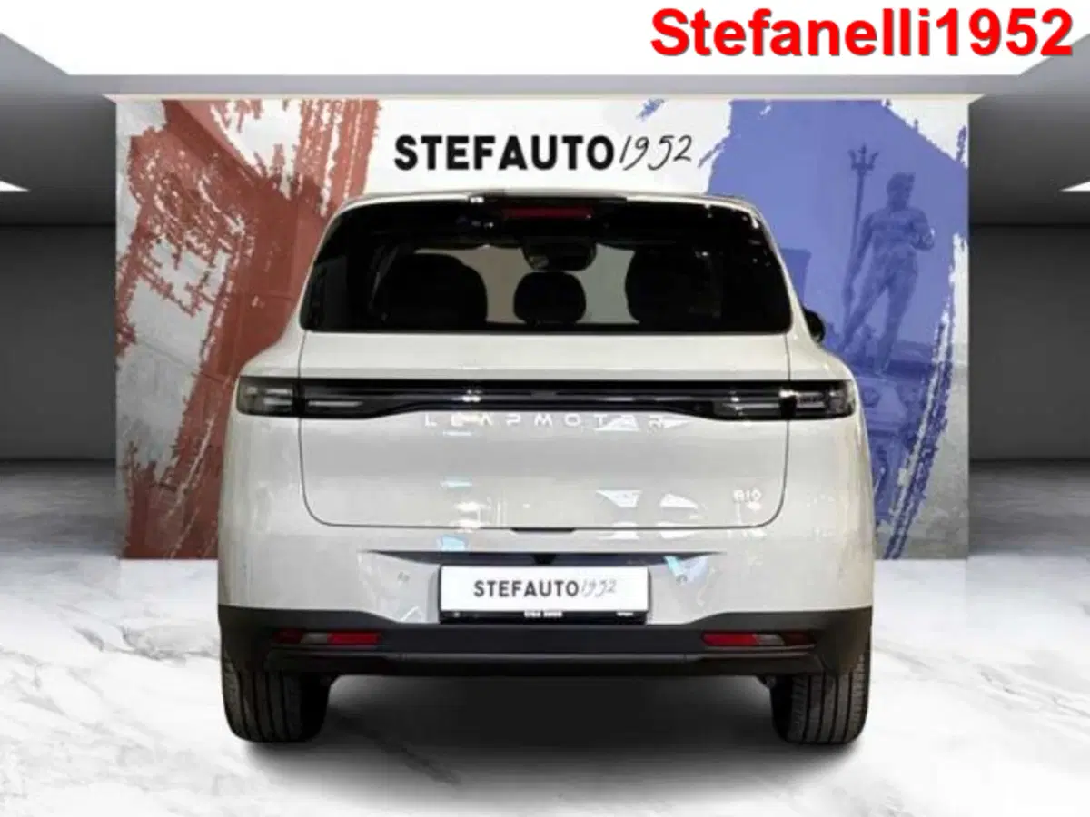 Leapmotor B10 nuova a Bologna (6)