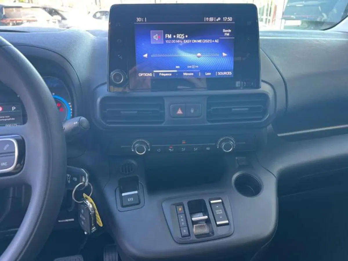 Toyota Proace City Electric nuova a Sassari (10)