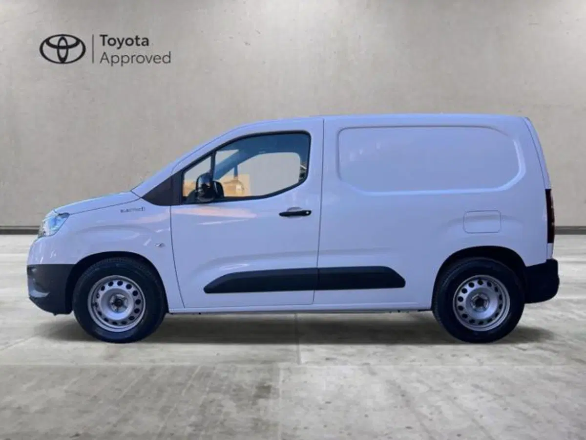Toyota Proace City Electric nuova a Sassari (3)