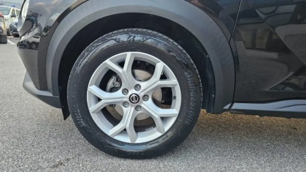 Nissan Juke usata a Lucca (18)