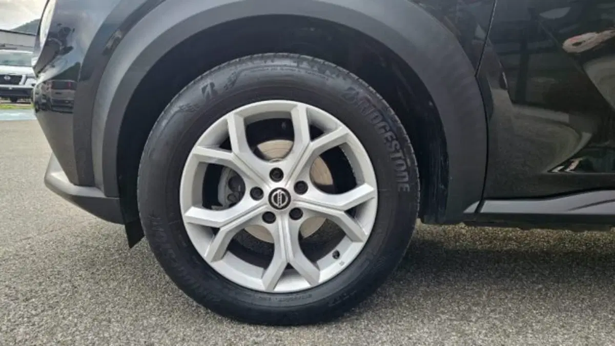 Nissan Juke usata a Lucca (18)