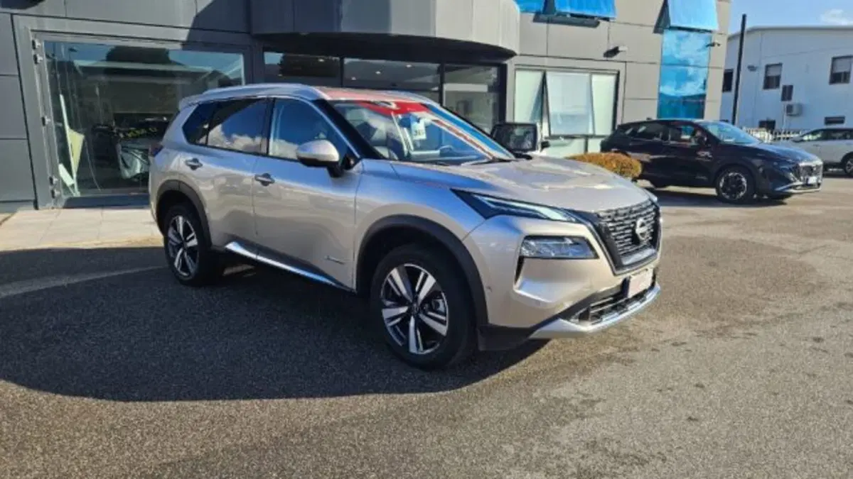 Nissan X-Trail usata a Lucca (2)