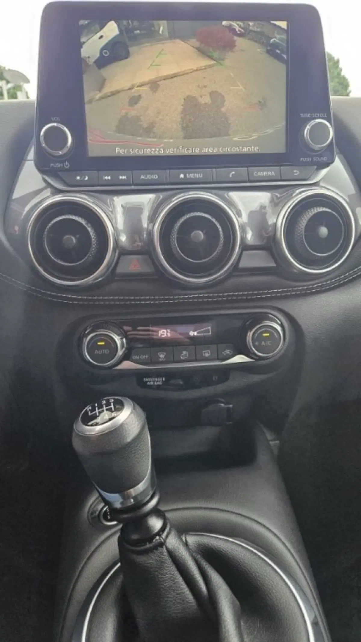 Nissan Juke usata a Lucca (14)
