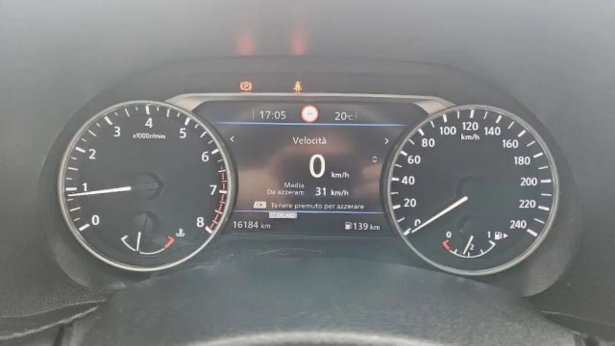 Nissan Juke usata a Lucca (15)
