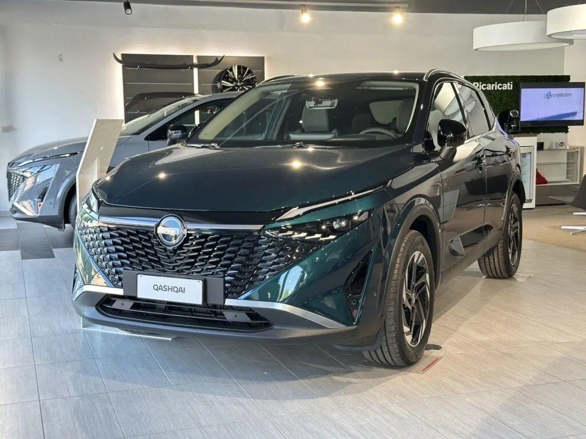 Nissan Qashqai nuova a Sondrio