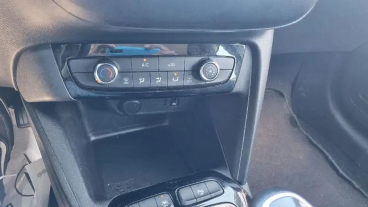 Opel Corsa usata a Savona (7)