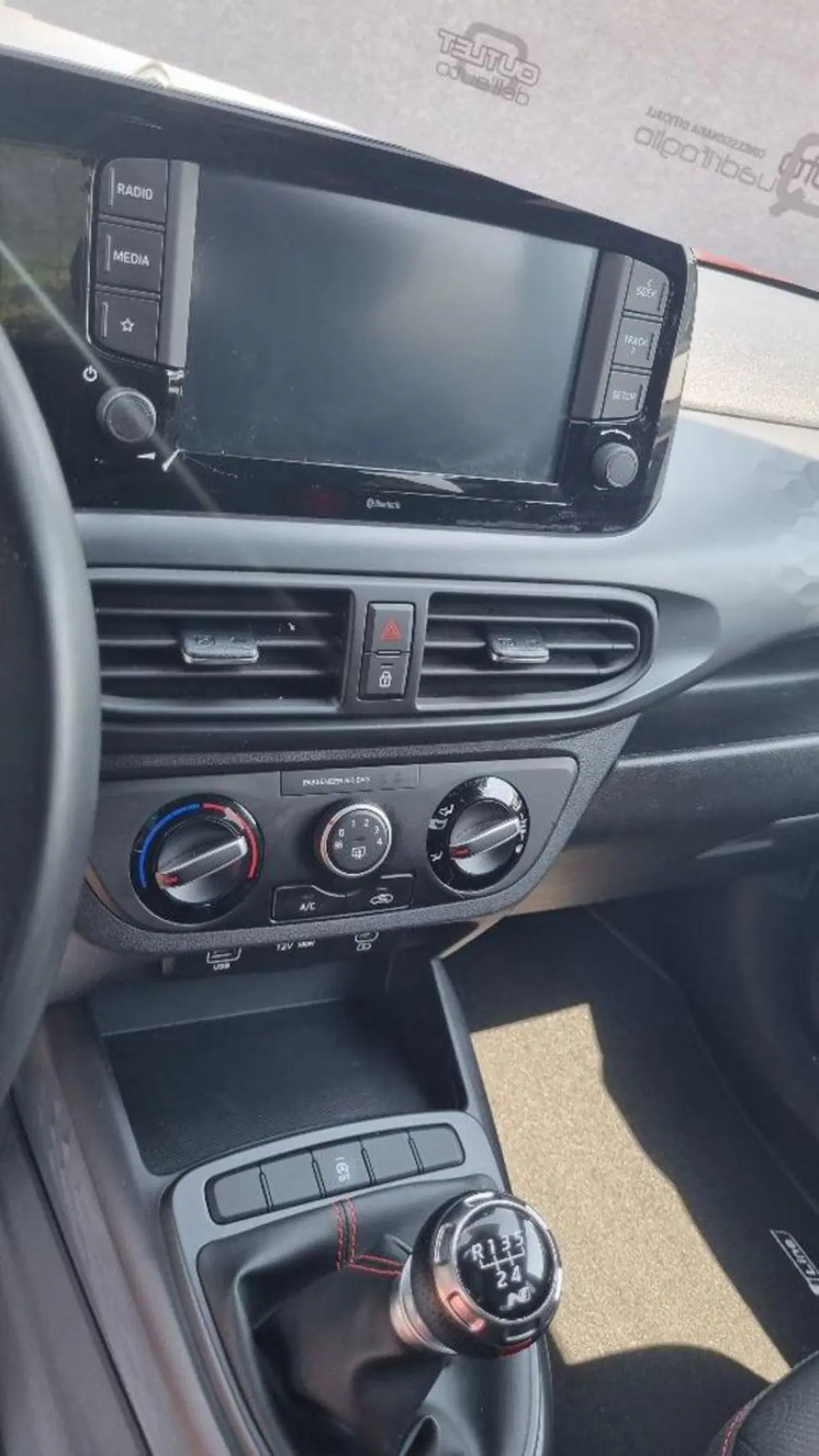 Hyundai i10 usata a Savona (11)